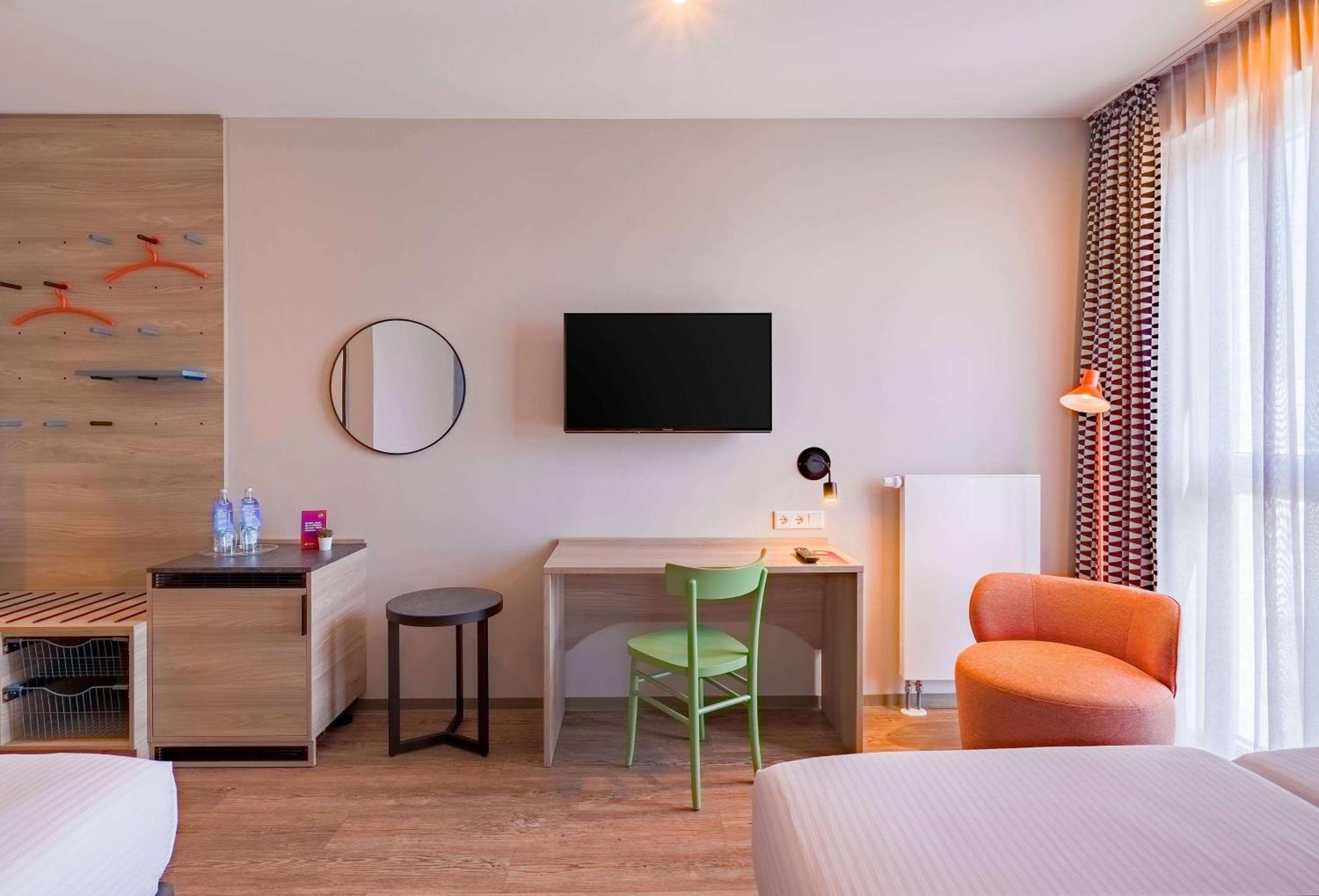 Ramada Encore By Wyndham Munich Messe Bagian luar foto