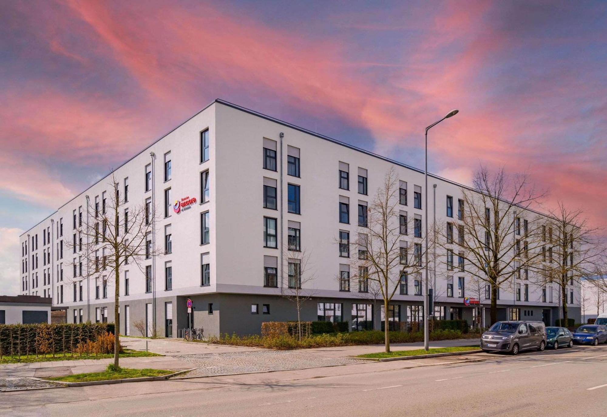 Ramada Encore By Wyndham Munich Messe Bagian luar foto